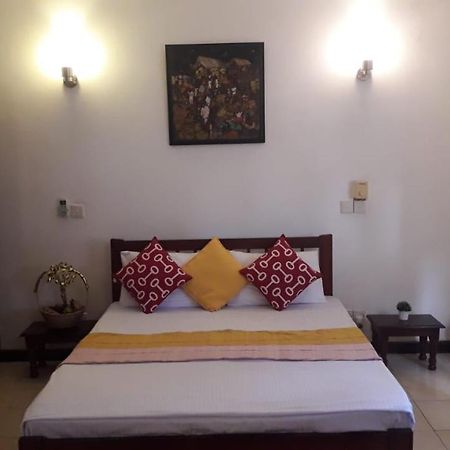 Chelsea Villa Bnb קולומבו מראה חיצוני תמונה