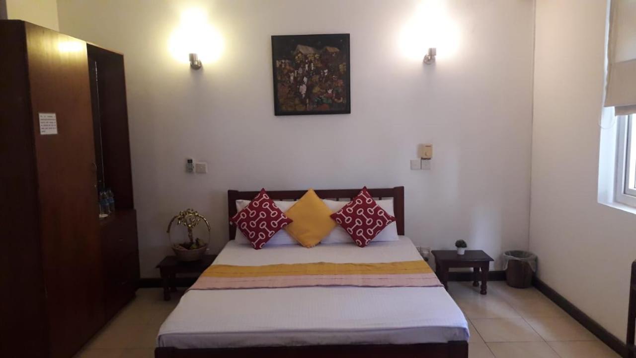 Chelsea Villa Bnb קולומבו מראה חיצוני תמונה